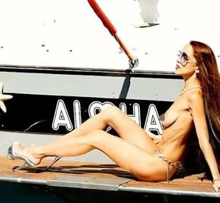 Botel Aloha Ii Agde